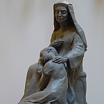 Model in clay